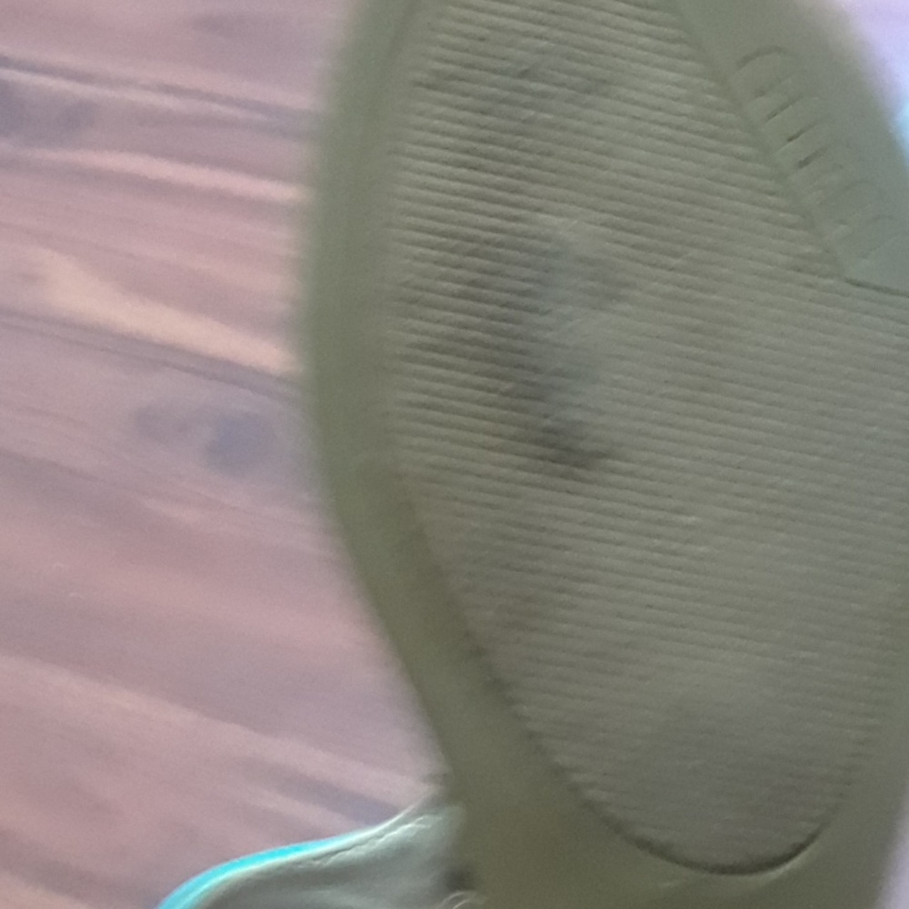 Sandals - Picture 3 of 3